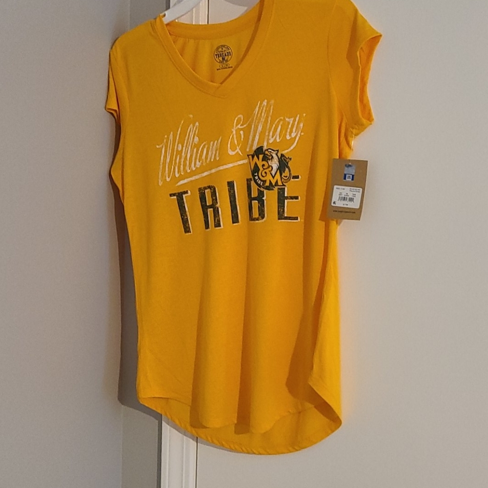 College of William & Mary tee